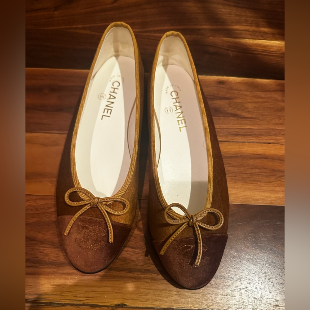 CHANEL Velvet Brown and Tan Flats with Bow Detail